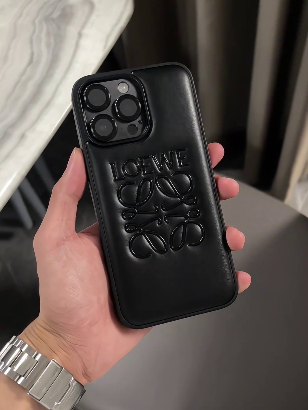 羅意威立體圖案皮紋磨砂手機殼-ZUIHANG SHOP